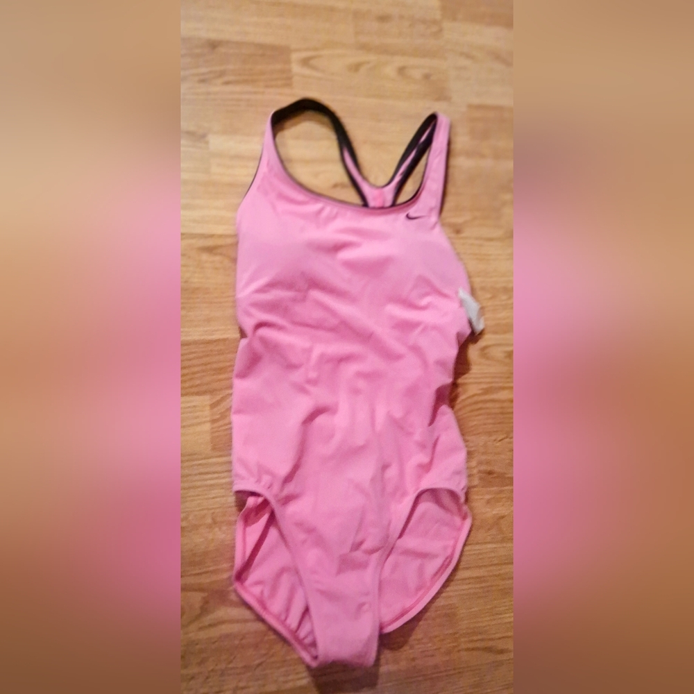 NIKE NEW Ladies One Piece Swimsuit, Pink, Sz M